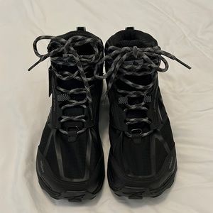 Altra Women’s Lone Peak All-Weather Boots